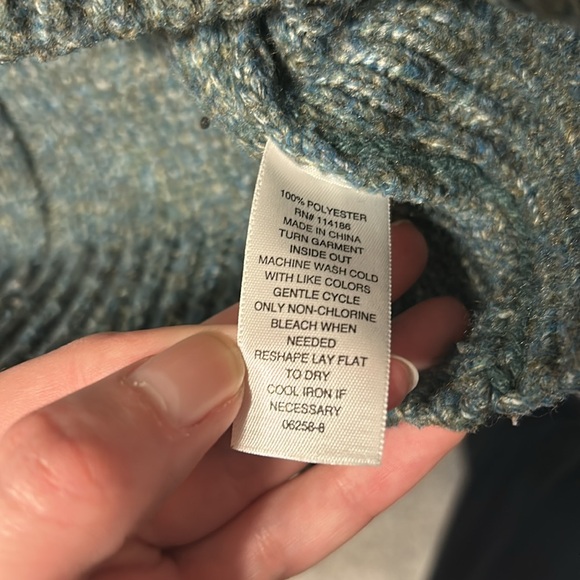 Chunky Knit Sweater Medium - Picture 8 of 10